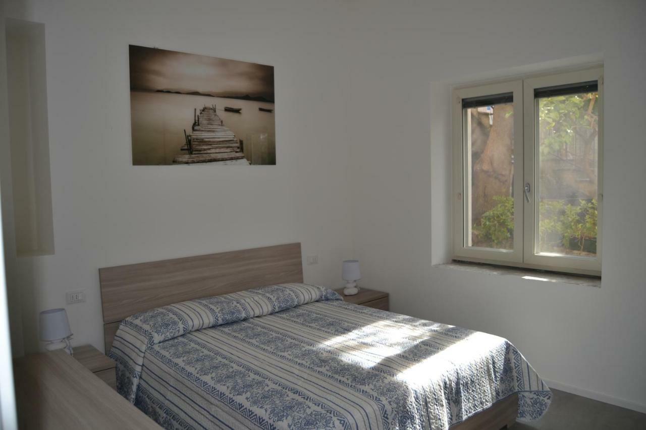 דירות ברנצונה סול גארדה Casa Consolati מראה חיצוני תמונה